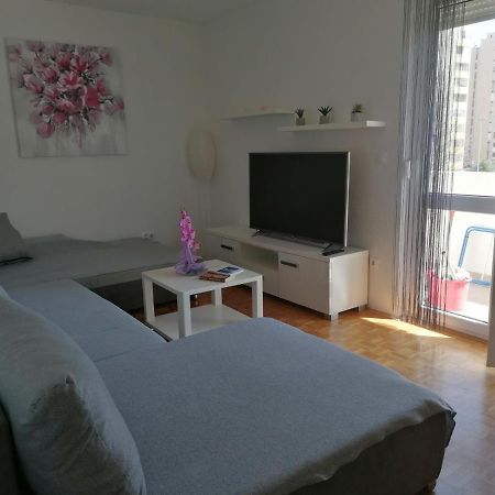 Apartman Petra 普拉 外观 照片