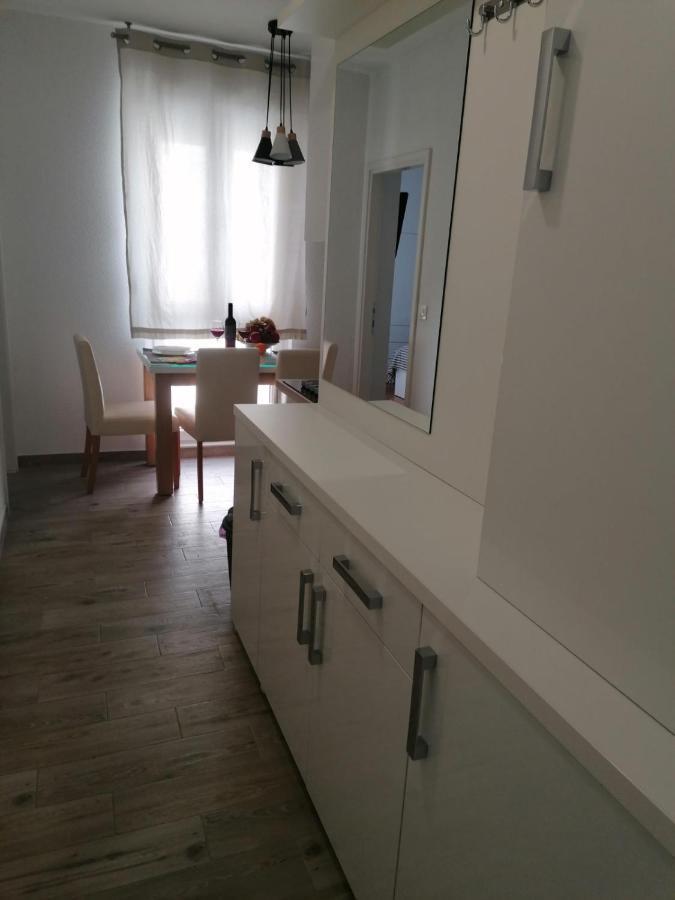 Apartman Petra 普拉 外观 照片